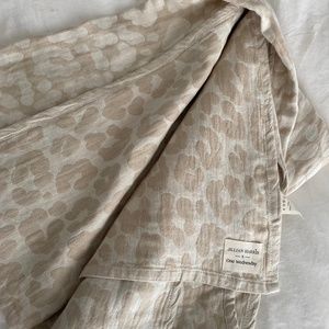 Jillian Harris One Wednesday throw